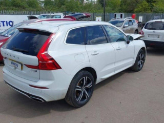 Volvo XC60 2 поколение 2019г. 2.0 л., D4204T14, дизель, АКПП - фото №1