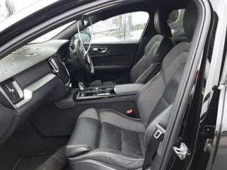 Volvo V60 2 поколение 2021г. 2.0 л., B 4204 T38, бензин, АКПП - фото №3