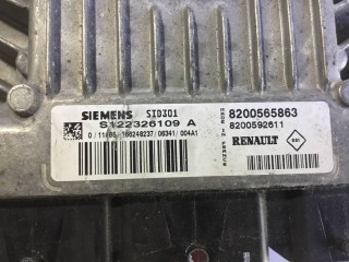блок управления двигателем, ориг. номер 8200565863, Renault Megane 2 поколение 2002-2006