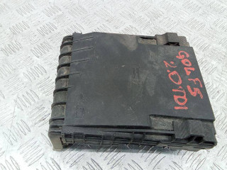 блок предохранителей, ориг. номер 1K0937125, Volkswagen Golf 5 поколение 2003-2009