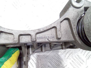 кронштейн генератора, ориг. номер 8200669494, Renault Megane 3 поколение 2008-2014