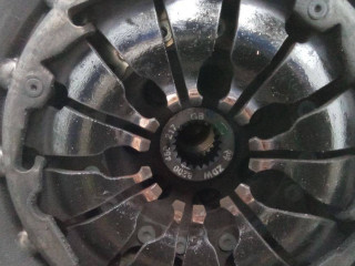 комплект сцепления, ориг. номер 8200450217, Renault Megane 3 поколение 2008-2014