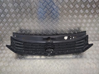 решетка радиатора, ориг. номер 56D853653C, Volkswagen Passat B8 2014-2021