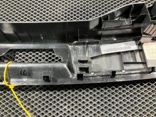 Накладка внутренняя на заднюю панель кузова, ориг. номер KK83406A64AA, KK83406A64AD, Jaguar F-Pace 2015-2020