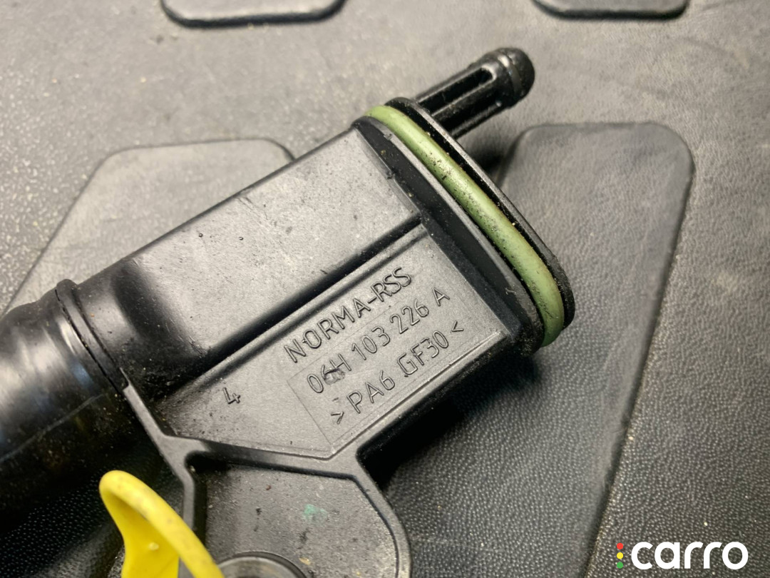 Патрубок (трубопровод, шланг) Volkswagen Passat CC 2008-2012, 06H103226A, фото 11