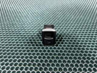 Кнопка открытия багажника Mercedes-Benz E W212/S212/C207/A207 2009-2013