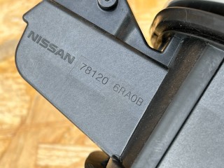 лючок топливного бака, ориг. номер 781206RR0B, Nissan Rogue T33 2020-2024