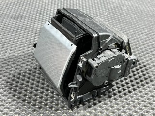 дефлектор обдува салона левый, ориг. номер GX63018B09A, GX63018B09AB, T2H23875, T2H30043, Jaguar XF 2 2015-2020