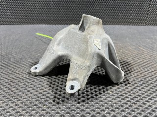 кронштейн двигателя левый, ориг. номер 8W0199307Q, Audi S4 B9 2016-2019