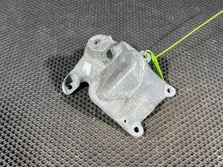 кронштейн двигателя правый, ориг. номер 8W0199308R, Audi A6 C8 2018-2023