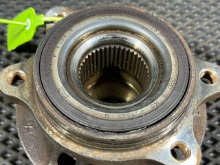 ступица передняя левая, ориг. номер 8K0407615B, Audi S8 D4 2012-2013