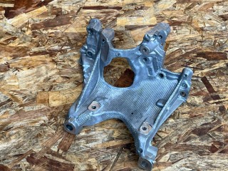 кронштейн двигателя правый, ориг. номер 8W0399296E, Audi A4 Allroad B9 2016-2020