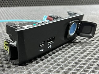 разъем AUX / USB, ориг. номер 13549941, 13561808, GMC Terrain 3 2024-2026