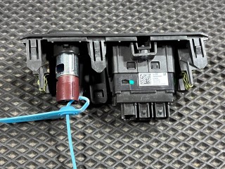 разъем AUX / USB, ориг. номер 13549941, 13561808, GMC Terrain 3 2024-2026