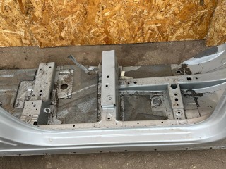 стойка кузова центральная правая, Nissan Rogue T33 2020-2024