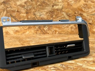 Дефлектор обдува салона, ориг. номер 687516RB1A, Nissan Rogue T33 2020-2024
