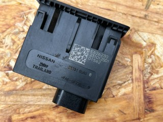 разъем AUX / USB, ориг. номер 253316UA0, Nissan Ariya FE0 2020-2026