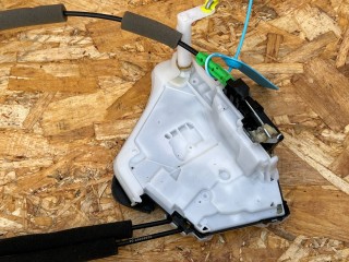 замок двери передней левой, ориг. номер 805016RR0A, 805016RR0B, 805016RA0A, Nissan Rogue T33 2020-2024