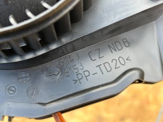 моторчик печки, ориг. номер 4H0820024A, 6153CZND8, 6132CZND8, Audi S8 D4 2012-2013