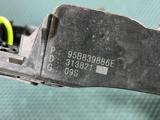 скелет ручки двери задней правой, ориг. номер 95B839886E, 95B839886C, Porsche Macan 2-й рест