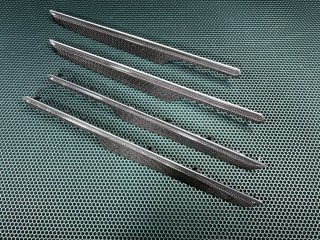декоративная накладка двери, ориг. номер 95B867062QOH3, 95B867061QOH3, 95B867409QOH3, 95B867410QOH3, 95B867062Q, 95B867062COH3, 95B867061COH3, 95B867061Q, 95B867409COH3, 95B867409Q, 95B867410COH3, 95B867410Q, Porsche Macan GTS 2-й рест