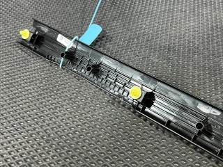 Накладка на порог внутренняя передняя правая, ориг. номер 84201-3A0, Honda CR-V 6