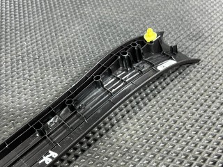 Накладка на порог внутренняя задняя правая, ориг. номер 84211-3A0, Honda CR-V 6