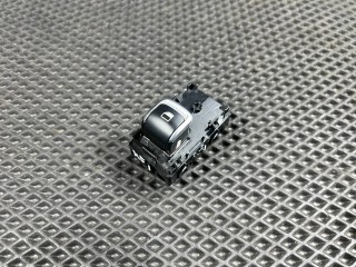 кнопка стеклоподъемника задней, ориг. номер 93581L2100, Kia K5 3 рест