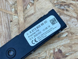 Усилитель антенны, ориг. номер A2139056600, Mercedes-Benz GLB X247 рест