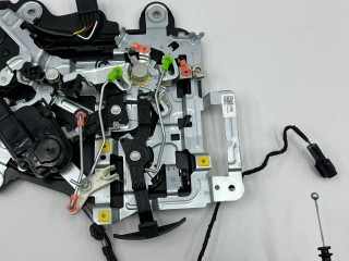 замок двери задней левой, ориг. номер 814B1R0100, Kia Carnival 4