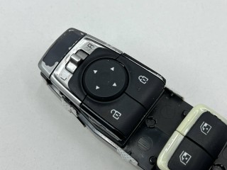 блок управления стеклоподъемниками передней левой, ориг. номер 93571-R0410, Kia Carnival 4