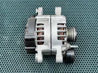 Генератор, ориг. номер 37300-3NFA0, Kia Carnival 4