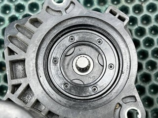 Привод (моторчик) стояночного тормоза, ориг. номер 58230R0000, Kia Carnival 4