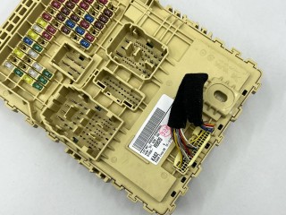 Блок предохранителей, ориг. номер 91950-R0820, Kia Carnival 4