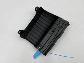 крепление заднего бампера правое, ориг. номер 86614-R0000, Kia Carnival 4