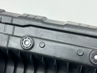 крепление заднего бампера правое, ориг. номер 86614-R0000, Kia Carnival 4
