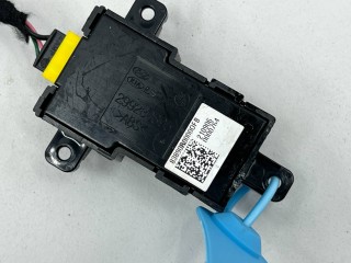 Кнопка открытия боковых дверей прав., ориг. номер 83890R0000, Kia Carnival 4