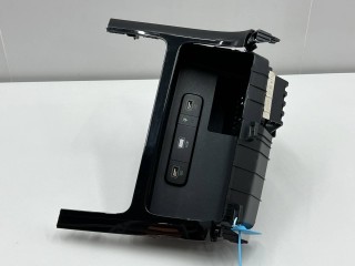 Разъем AUX / USB, ориг. номер B5301-528065, 84619-R0010, B5301-528062, Kia Carnival 4
