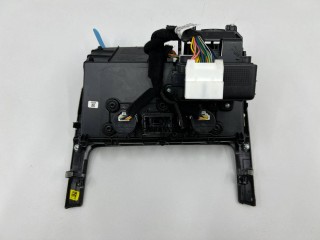 Разъем AUX / USB, ориг. номер B5301-528065, 84619-R0010, B5301-528062, Kia Carnival 4