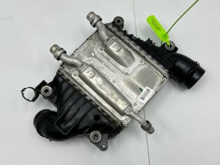 интеркулер, ориг. номер HX73-6K775-AE, T2H10197, LR139052, T2H46682, LR092321, Jaguar XE 2015-2019