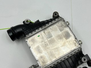 интеркулер, ориг. номер HX73-6K775-AE, T2H10197, LR139052, T2H46682, LR092321, Jaguar XE 2015-2019