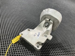 кронштейн двигателя левый, ориг. номер 11233AF401, Nissan Stagea M35 2001-2004