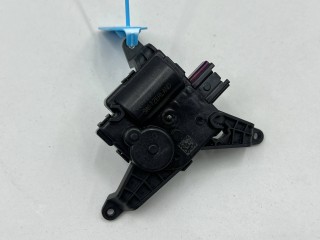 моторчик заслонки печки, ориг. номер AA1138005360, Ford Mustang Mach-E 2020-2026