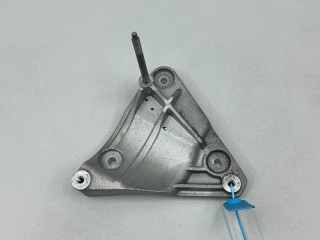 кронштейн компрессора кондиционера, ориг. номер 12651063, Chevrolet Equinox 3 2017-2021