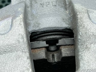 суппорт тормозной передний правый, ориг. номер 26558653, Chevrolet Equinox 4 2024-2026