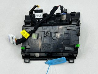Разъем AUX / USB, ориг. номер 84630L3500WK, X84630L2500, Kia K5 3 2019-2024