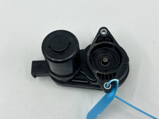 Привод (моторчик) стояночного тормоза Kia K5 3 2019-2024, L1582-37700
