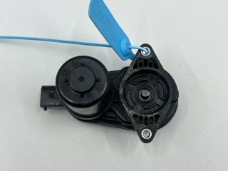 Привод (моторчик) стояночного тормоза Kia K5 3 2019-2024, L1582-37700