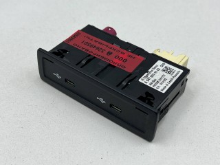 разъем AUX / USB, ориг. номер A2478204002, Mercedes-Benz CLA C118 2019-2023