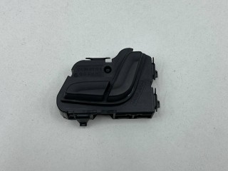 модуль управления сиденьем правый Mercedes-Benz C W204 рест 2011-2015, A2048709010